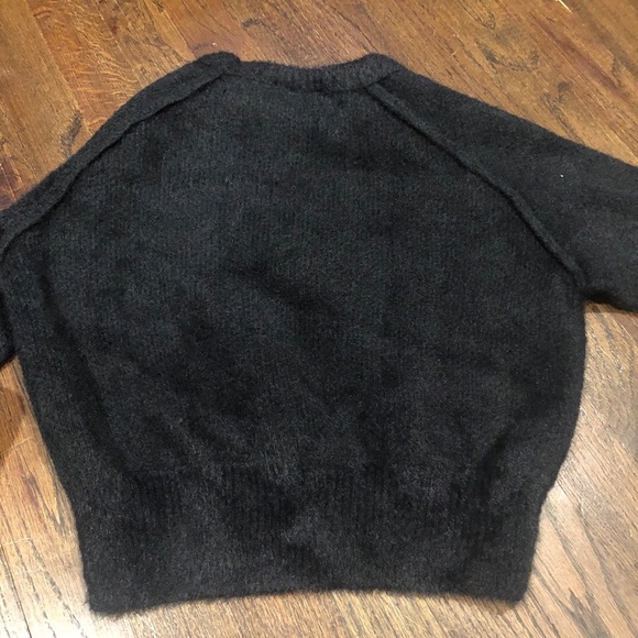 Pookie and Sebastian crop sweater M🖤⭐️ - Picture 2 of 5